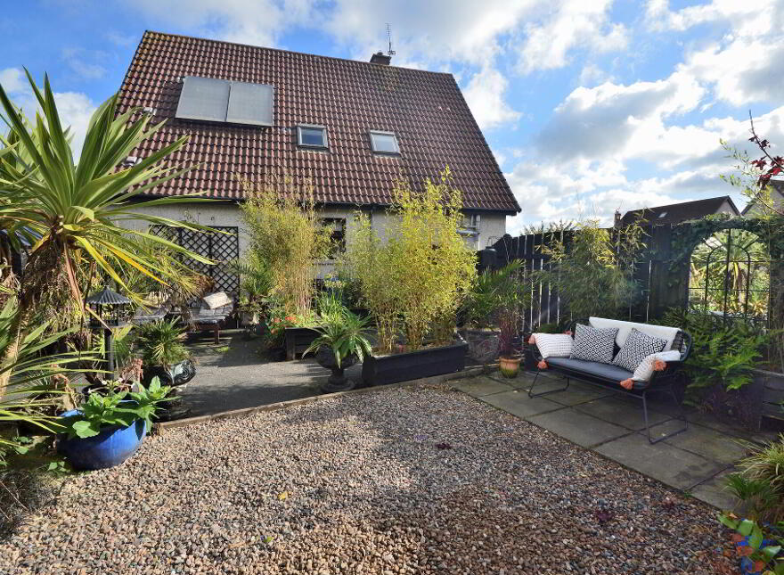 24 Tadworth, Bangor, BT19 7WD