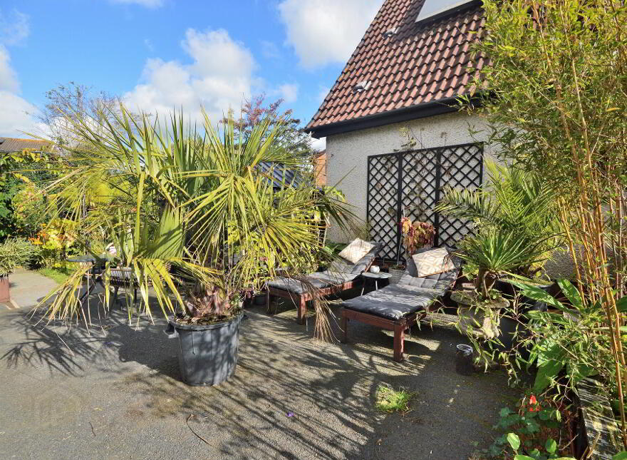 24 Tadworth, Bangor, BT19 7WD