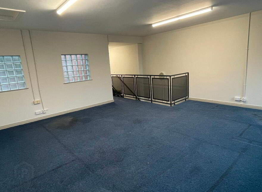 17 Smithfield Square, Lisburn, BT28 1TH