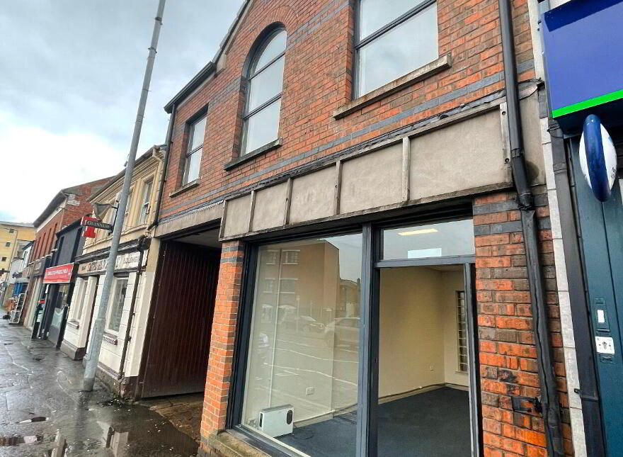 17 Smithfield Square, Lisburn, BT28 1TH