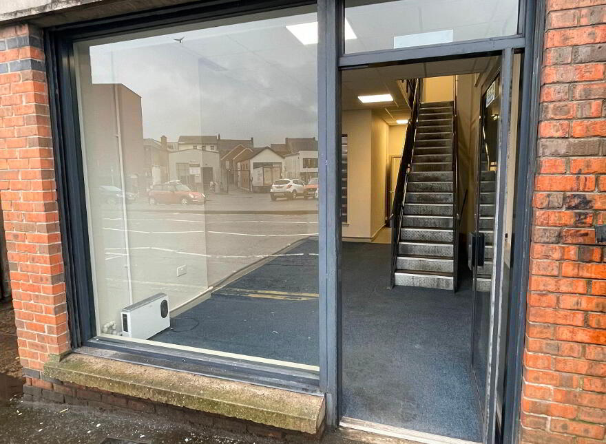 17 Smithfield Square, Lisburn, BT28 1TH