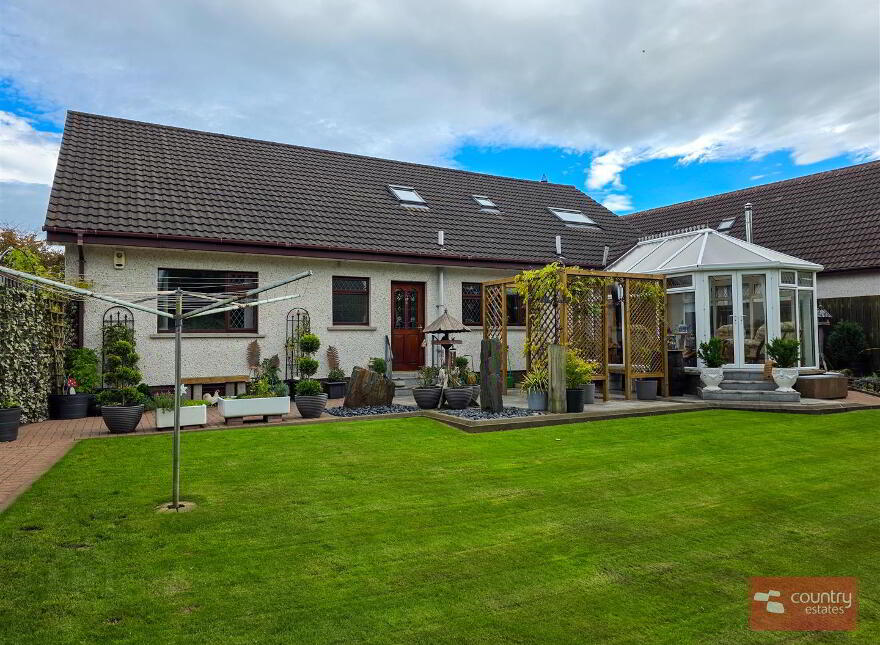2 Old Coach Mews, Ballyclare, Templepatrick, BT39 0JS