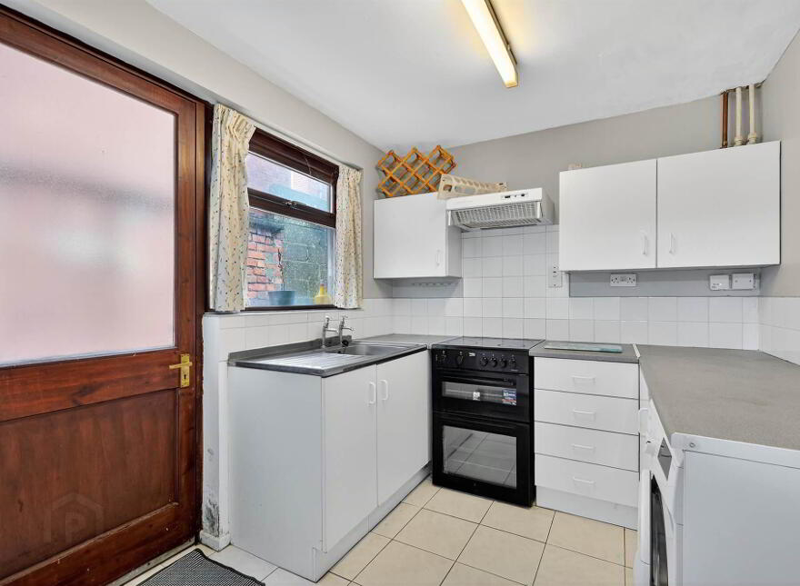 8 Sunnyside Drive, Belfast, BT7 3DX