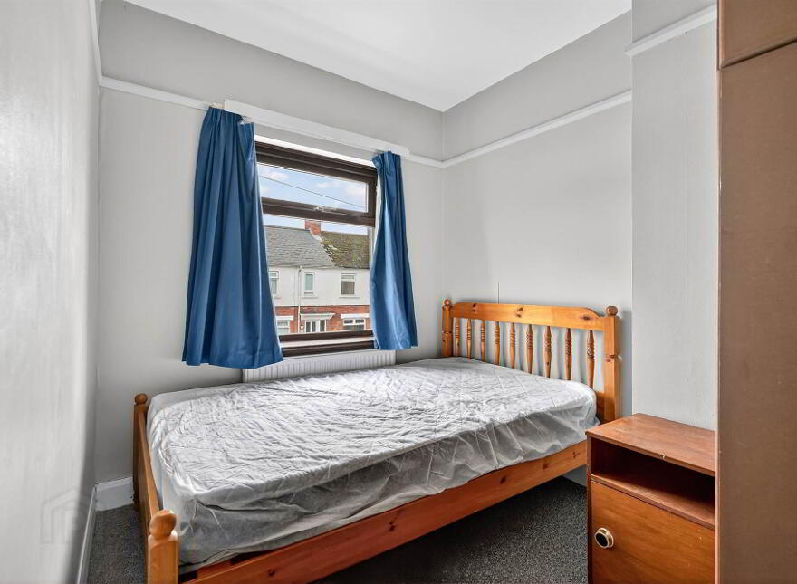 8 Sunnyside Drive, Belfast, BT7 3DX