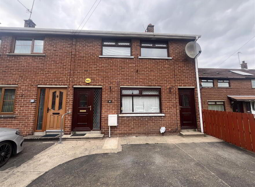 4 Granville Gardens, Portadown, BT63 5DR photo