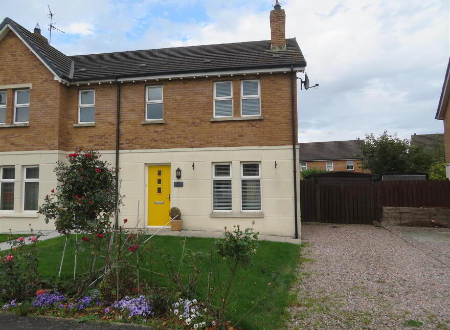 18 Charles Baron Crescent, Lurgan, Craigavon, BT66 7FP photo