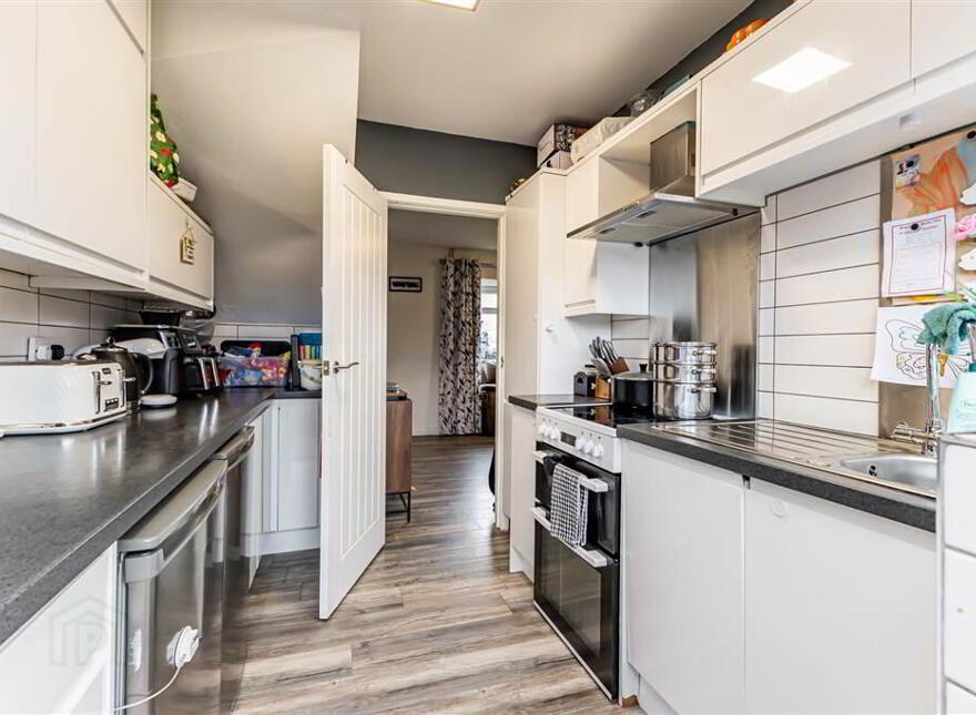 13 Limehurst Way, Lisburn, BT27 4YF