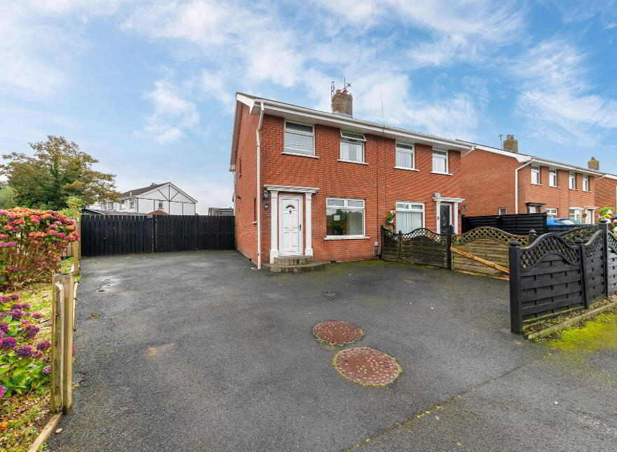 24a Primacy Road, Bangor, BT19 7PQ photo