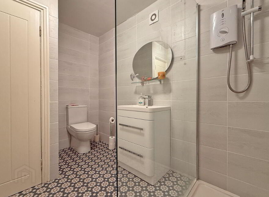 Flat 1, 64 Causeway Street, Portrush, BT56 8AD
