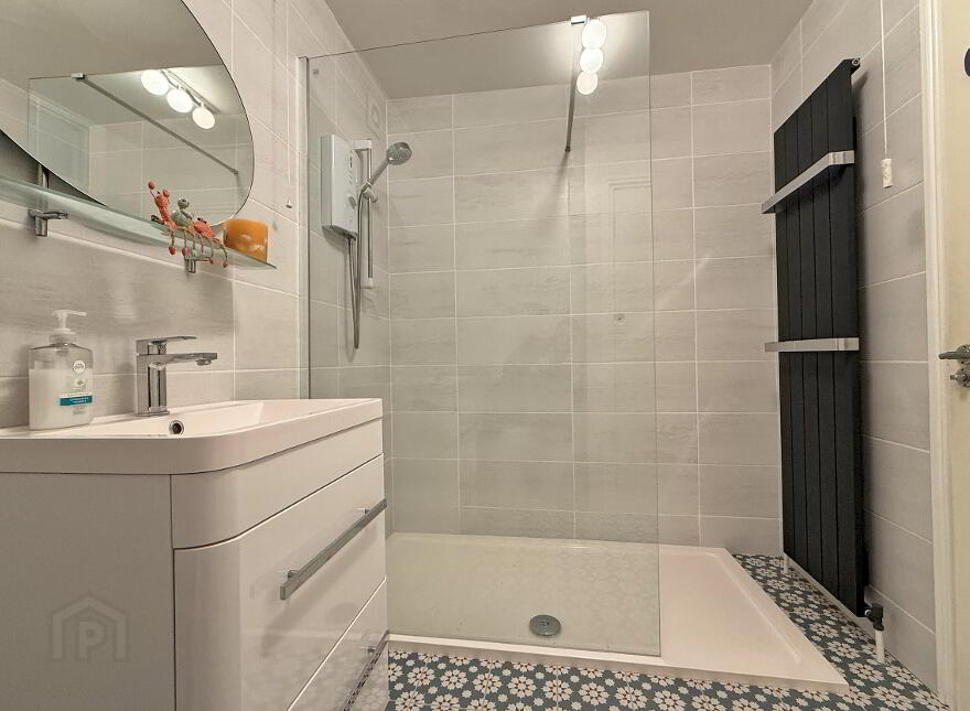 Flat 1, 64 Causeway Street, Portrush, BT56 8AD