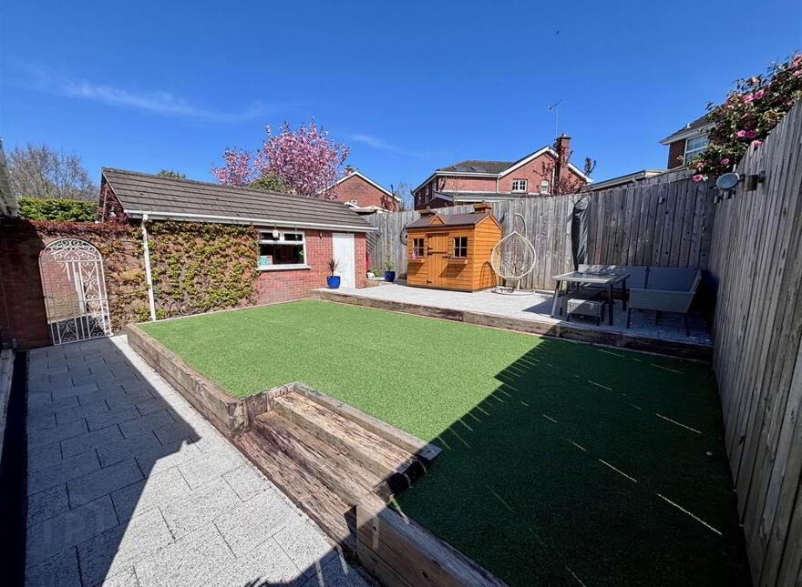 6 Oakwood Park, Belfast, BT9 6SE