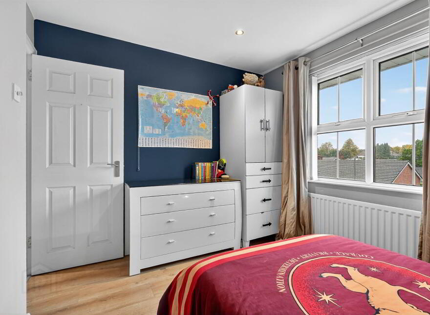 6 Oakwood Park, Belfast, BT9 6SE
