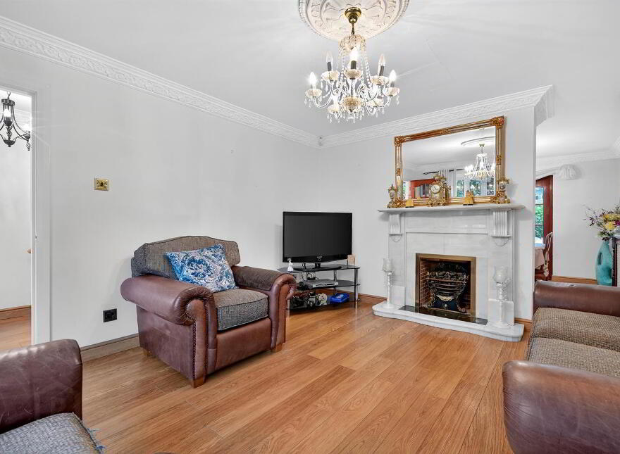 5 Oakwood Grove, Malone, Belfast, BT9 6DE