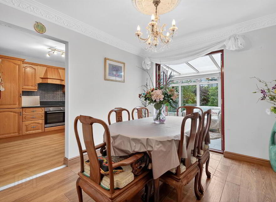 5 Oakwood Grove, Malone, Belfast, BT9 6DE