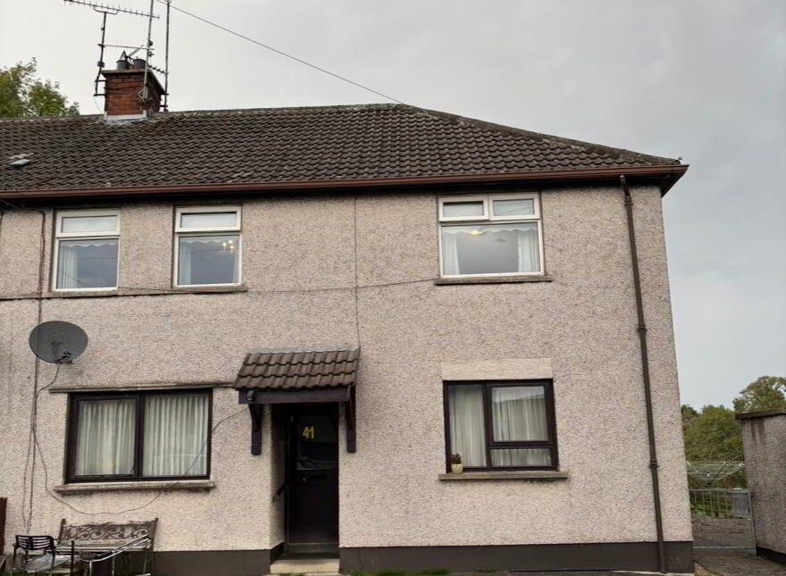 42 Dukes Grove, Armagh, BT61 8AT photo