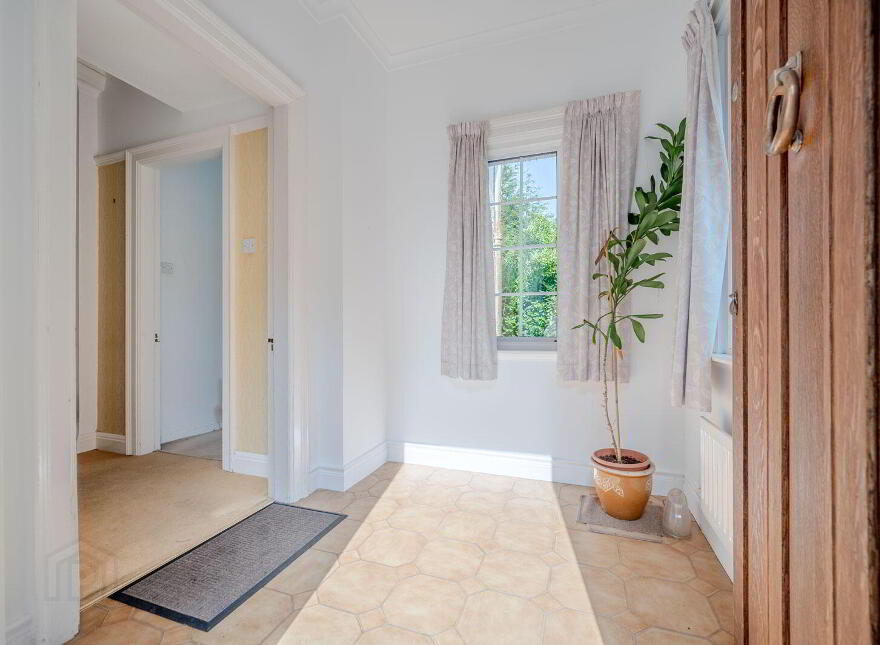 Woodleigh, 22 Glen Road, Holywood, BT18 0HB