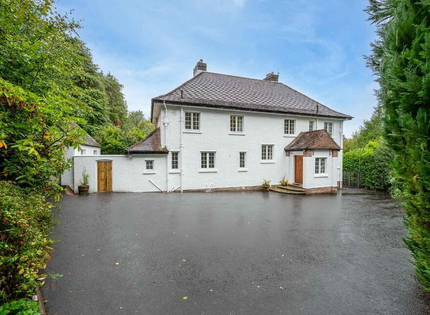 Woodleigh, 22 Glen Road, Holywood, BT18 0HB