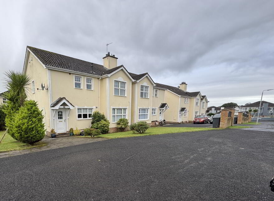 26 Oakfield Mews, Derry-Londonderry, BT48 8SN photo