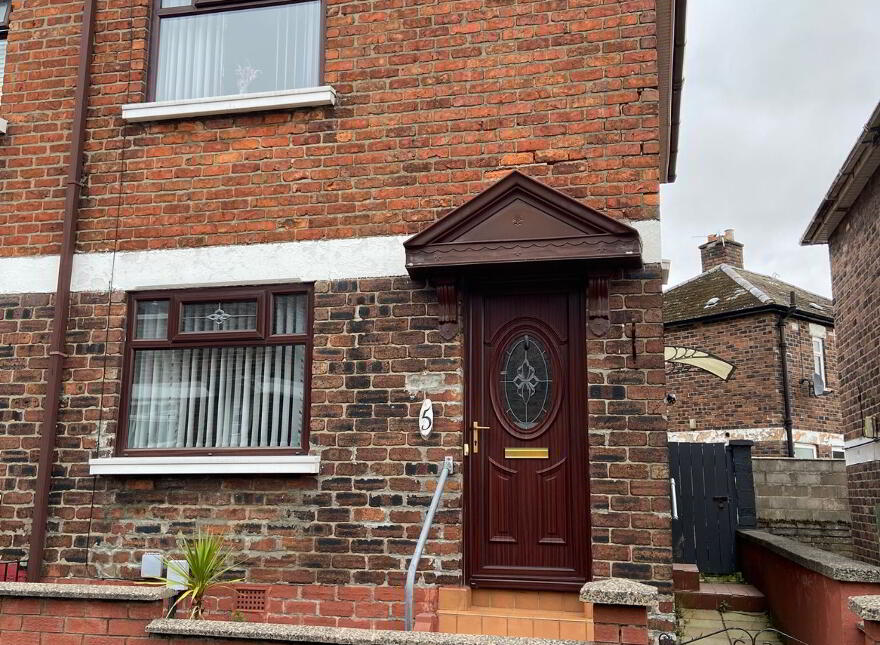 5 Dhu Varren Crescent, Belfast, BT13 3FL photo