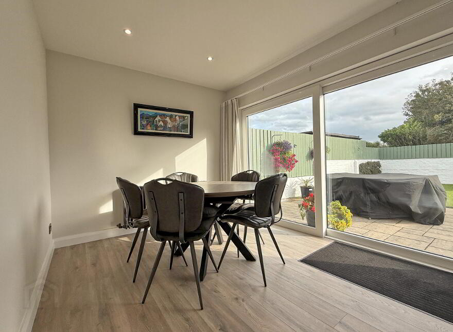 8 Strand Crescent, Portstewart, BT55 7NL