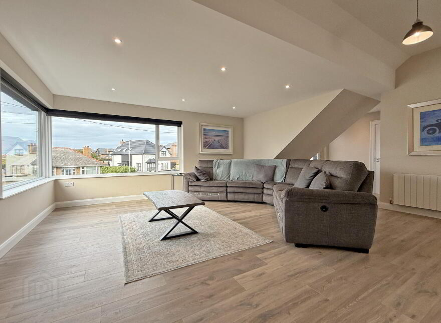 8 Strand Crescent, Portstewart, BT55 7NL