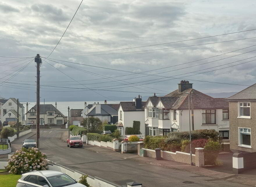 8 Strand Crescent, Portstewart, BT55 7NL
