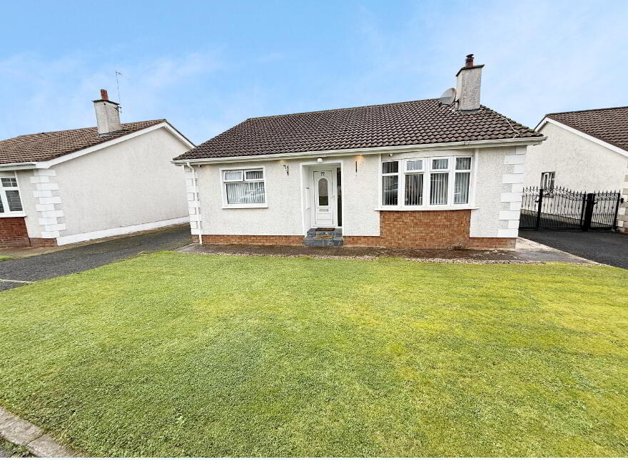 77 Loguestown Park, Coleraine, BT52 2HR photo