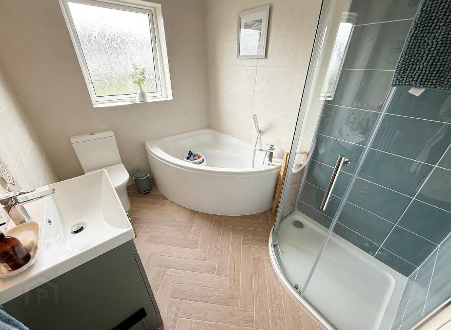 77 Loguestown Park, Coleraine, BT52 2HR