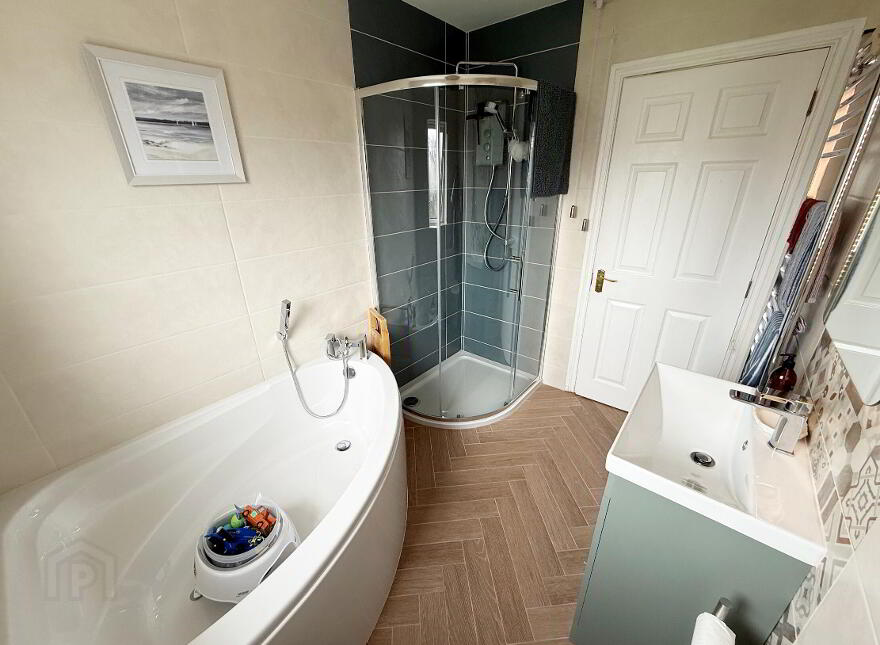 77 Loguestown Park, Coleraine, BT52 2HR