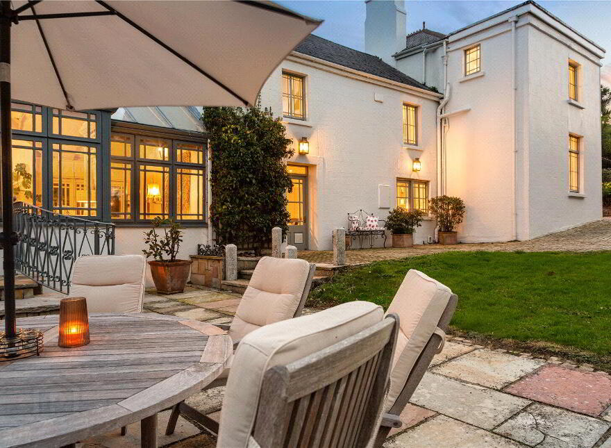 Hillside House, Bayview Road, Wicklow Town, A67E920