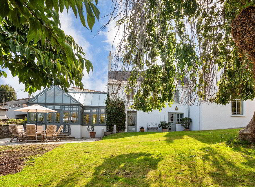 Hillside House, Bayview Road, Wicklow Town, A67E920