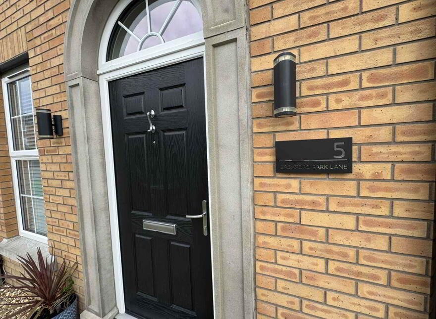 5 Bashford Park Lane, Carrickfergus, BT38 9FH photo 2