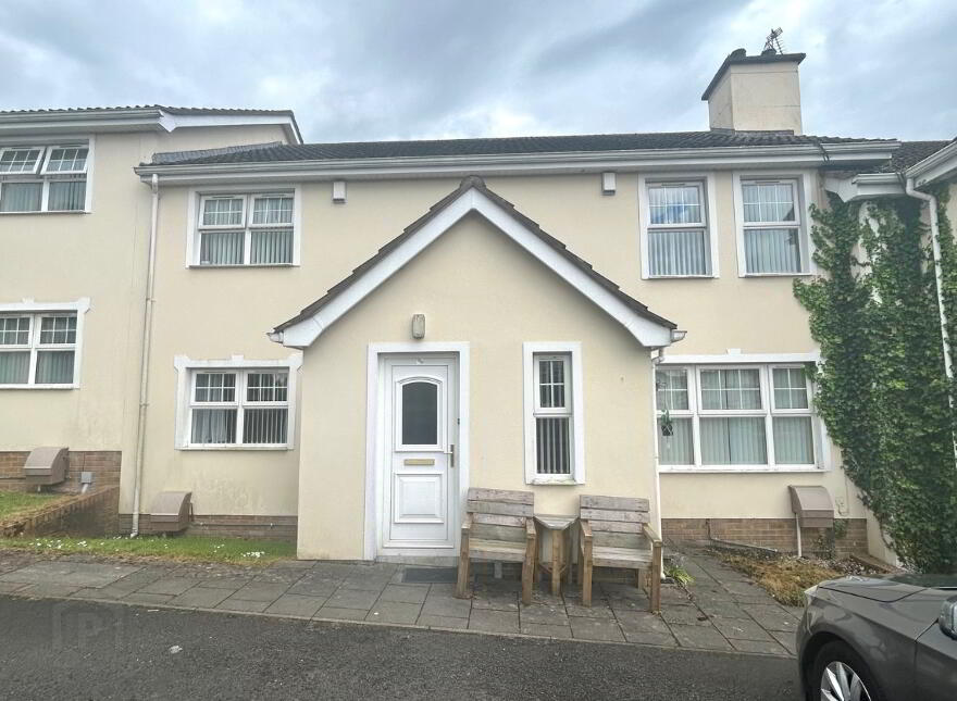 17 Oakfield Mews, Derry, BT48 8SN photo