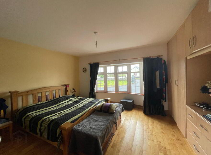 Cloonshanville, Frenchpark, Castlerea, F45C638