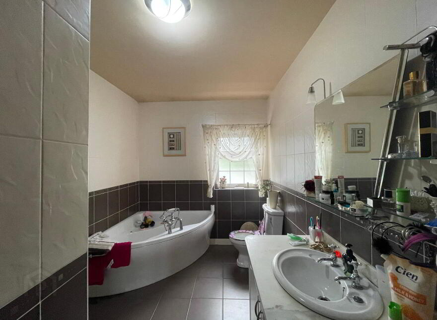 Cloonshanville, Frenchpark, Castlerea, F45C638