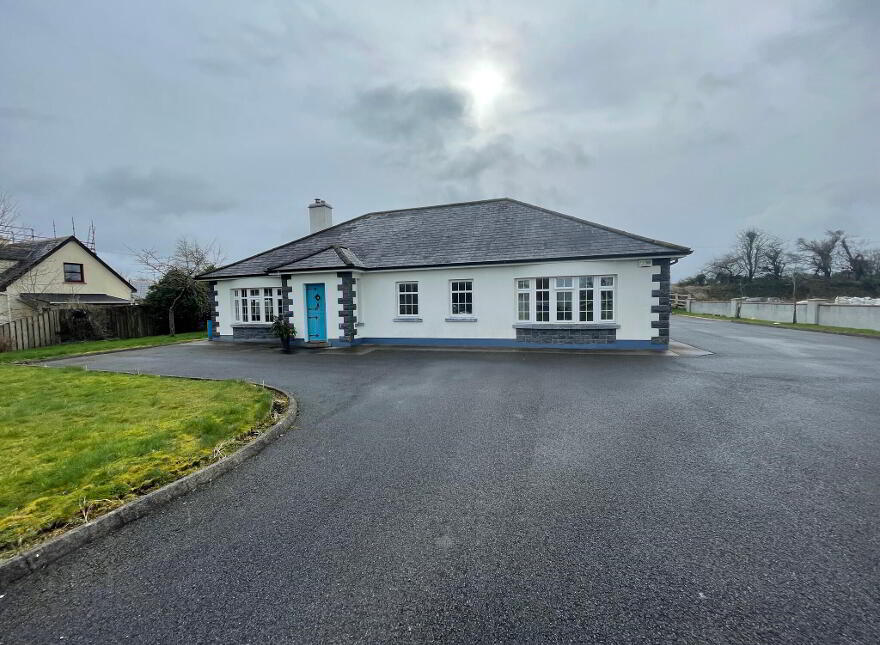 Cloonshanville, Frenchpark, Castlerea, F45C638
