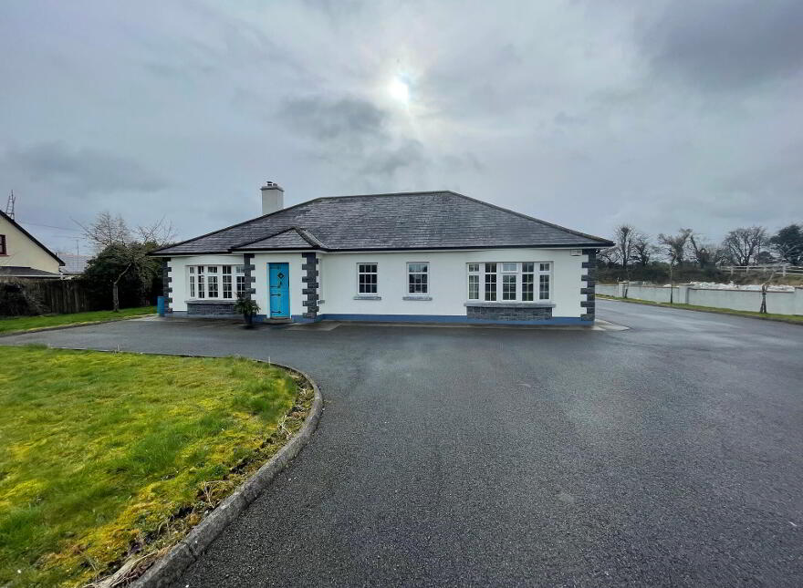 Cloonshanville, Frenchpark, Castlerea, F45C638