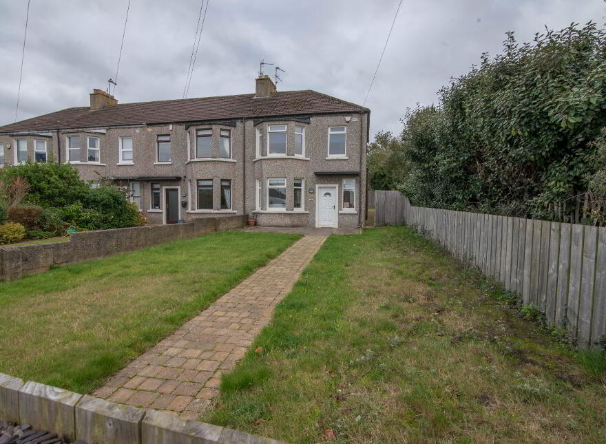 154 Causeway Street (HOLIDAY LET), Portrush, BT56 8JE