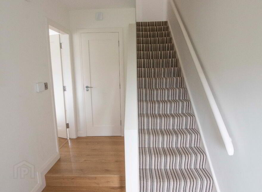 154 Causeway Street (HOLIDAY LET), Portrush, BT56 8JE