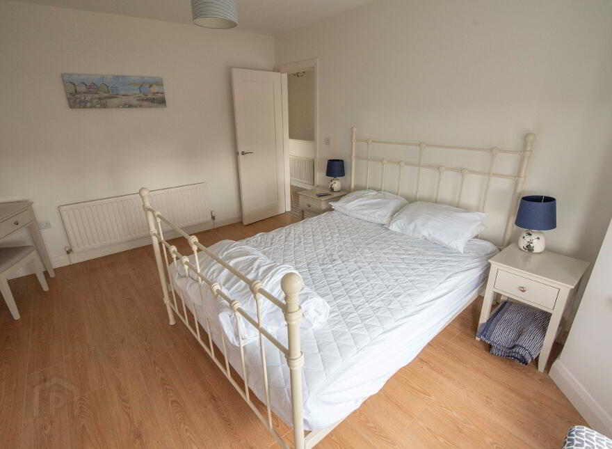 154 Causeway Street (HOLIDAY LET), Portrush, BT56 8JE