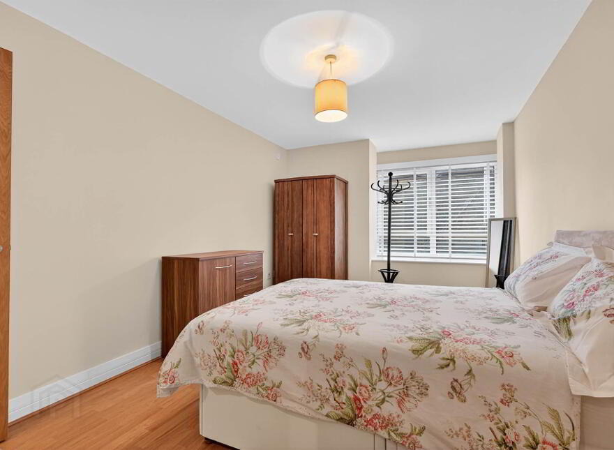 Apt 1, 501 Lisburn Road, Belfast, BT9 7EZ