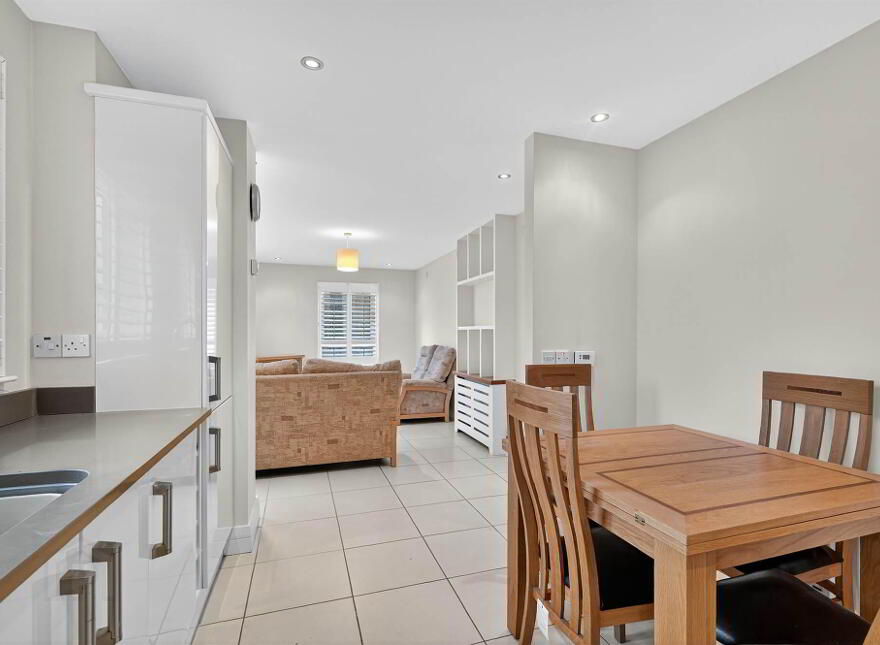Apt 1, 501 Lisburn Road, Belfast, BT9 7EZ