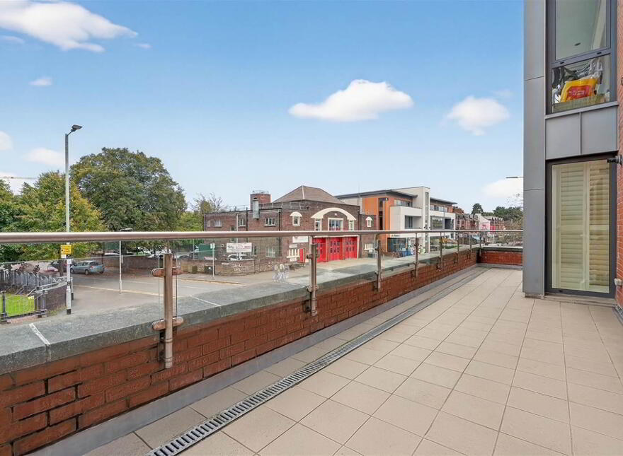 Apt 1, 501 Lisburn Road, Belfast, BT9 7EZ