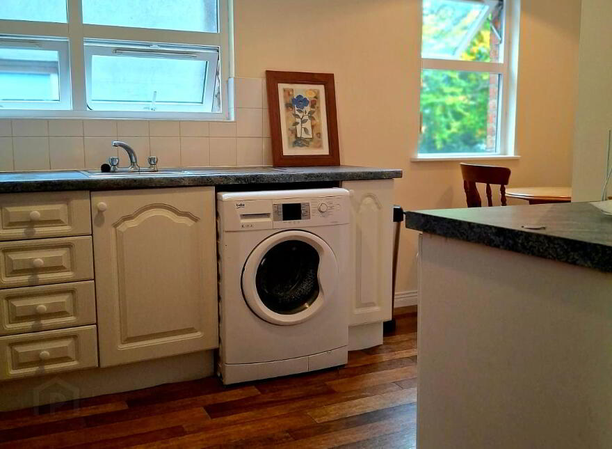 B, 101 Malone Avenue, Belfast, BT9 6EQ