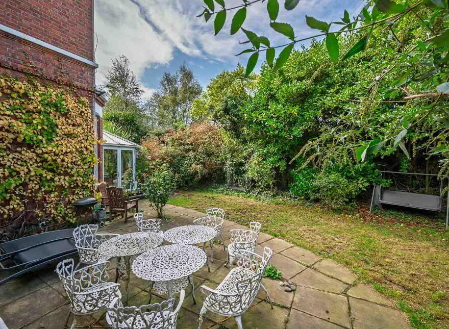26 Bryansburn Road, Bangor, BT20 3SB