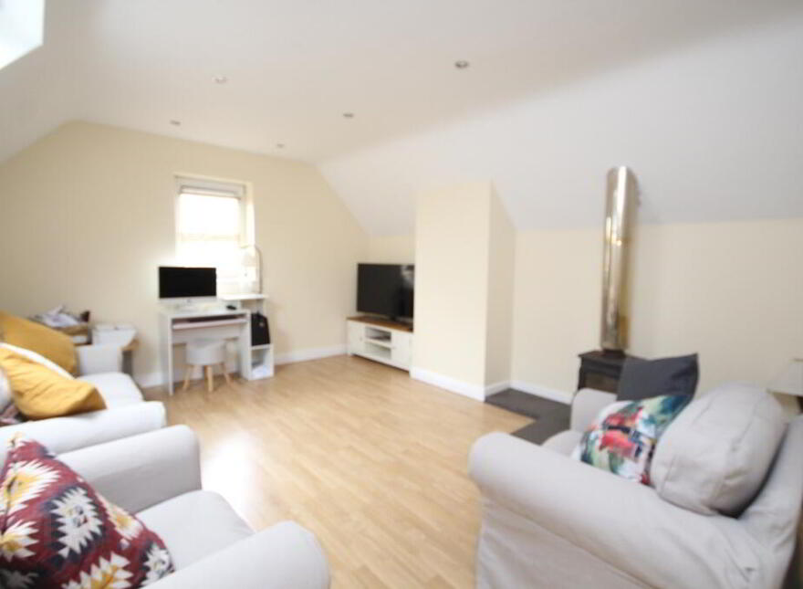 Marian House, Derrigra, Ballineen, P47DP49