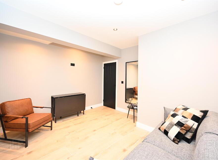 Apt 1, 31 Wellesley Avenue, Belfast, BT9 6DG