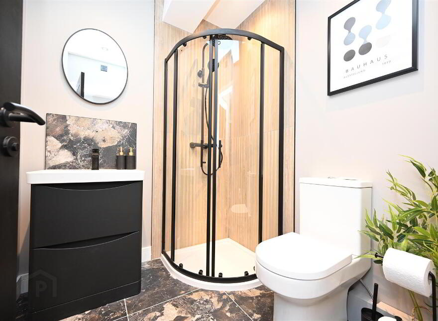 Apt 1, 31 Wellesley Avenue, Belfast, BT9 6DG