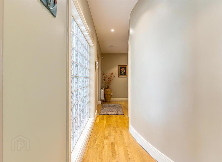 Apt 8, 16 Chlorine Gardens, Belfast, BT9 5DL