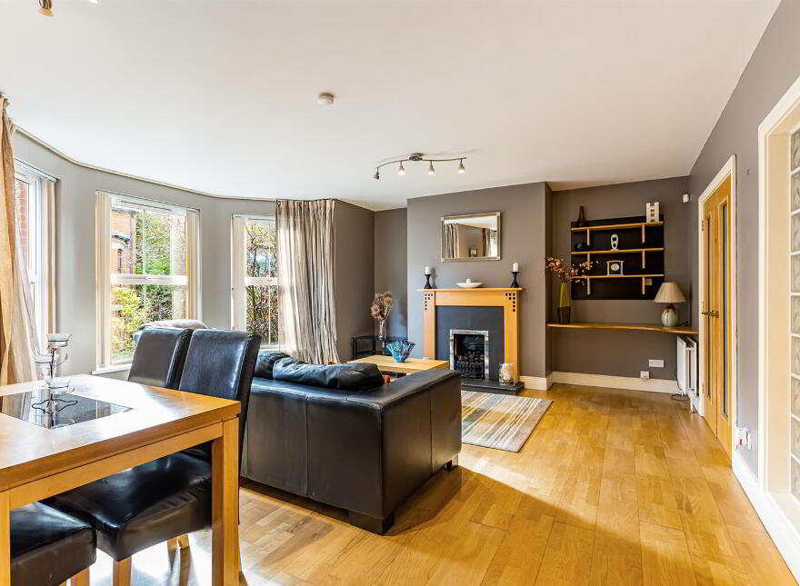 Apt 8, 16 Chlorine Gardens, Belfast, BT9 5DL